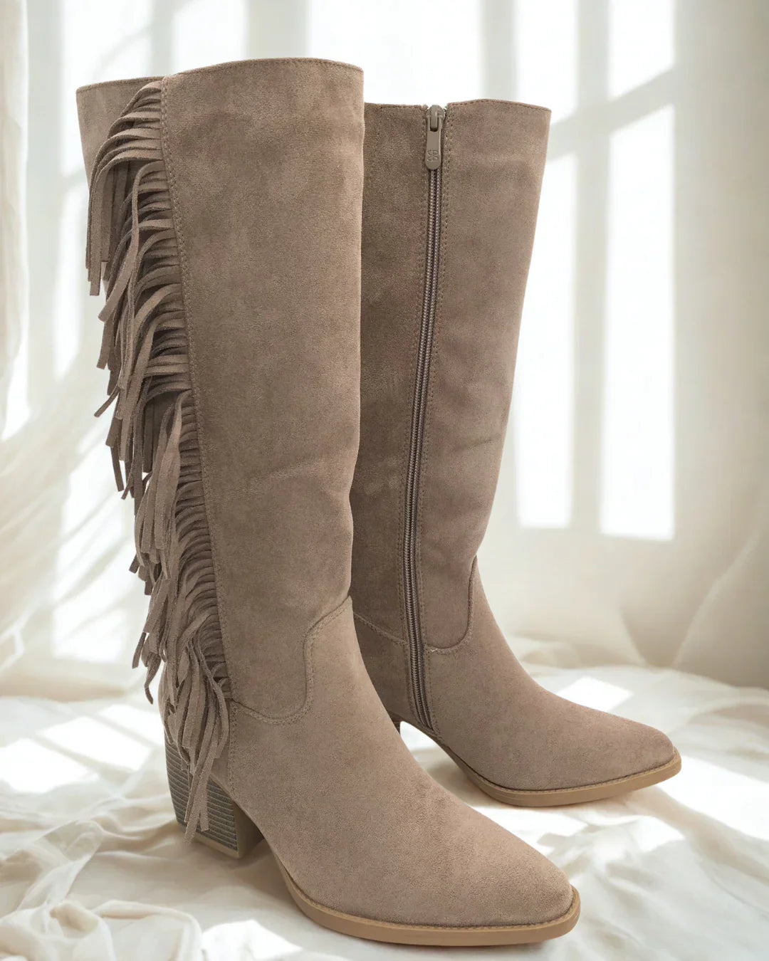 LIORA™ | VIRAL FRINGE BOOTS